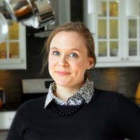 Lisa Rutledge, RD - http://www.custom-nutrition.com/
